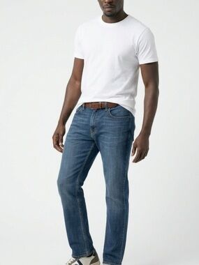 Levi’s 559 Relaxed Straight Jeans - Men’s Size 34x30 - Dark Wash Classic Denim